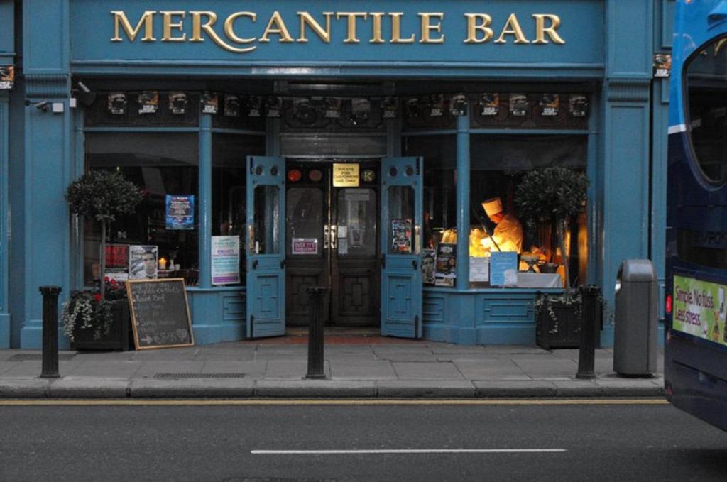 Mercantile Hotel Dublin Room photo